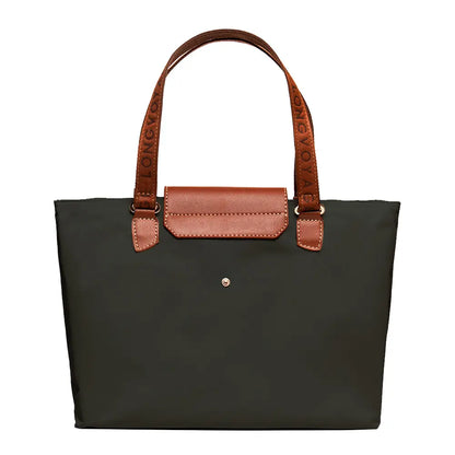 Essential Medium Bag